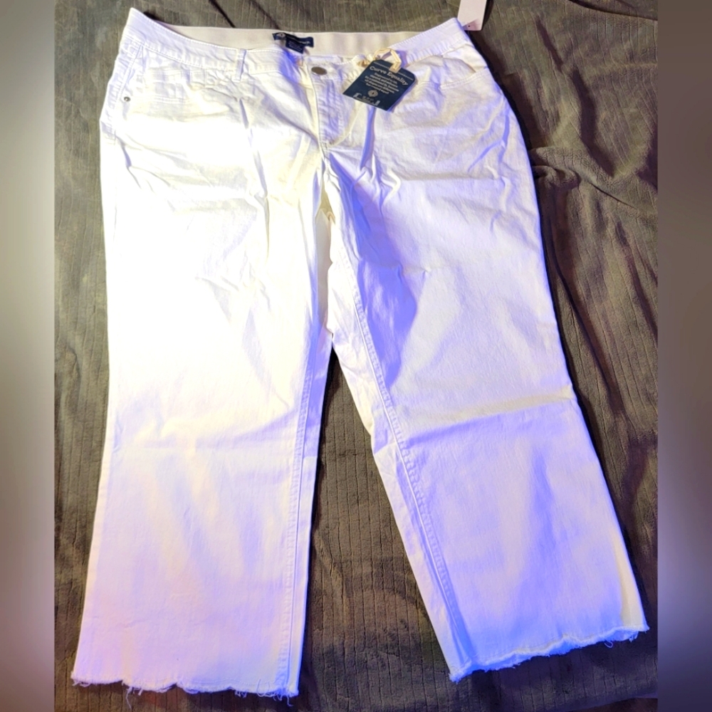 Democracy NWT White Jeans